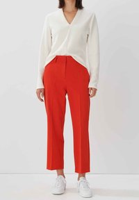 someday. Stickad tröja - white