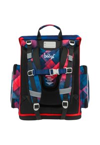 Zaino con un motivo geometrico nei toni di blu, rosso e viola. Presenta spallacci imbottiti, pannelli in rete e hardware regolabile.
