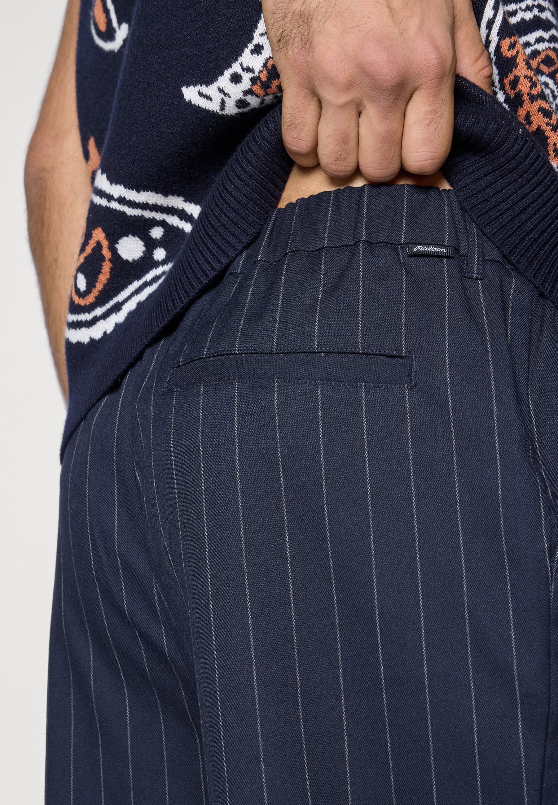 Malbon EMMETT PANT - Trousers - navy/dark blue - Zalando