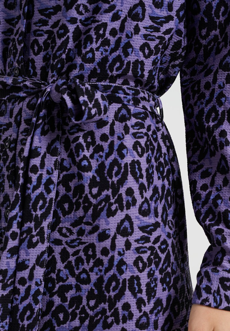 Damen Freizeitkleider | WE Fashion MET DESSIN Blusenkleid violet/lila - PO77132 Damen Freizeitkleider | WE Fashion MET DESSIN Blusenkleid violet/lila - PO77132