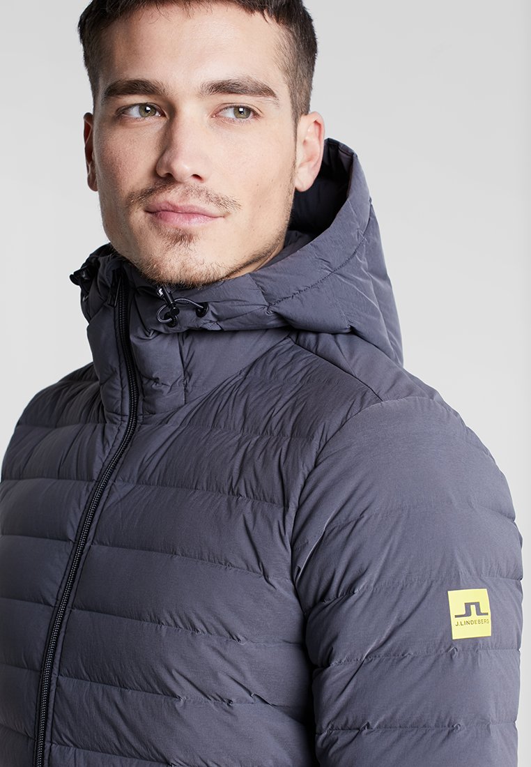 j lindeberg ease hooded down jacket