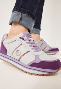 Tamaris Sneakers - purple comb