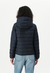 TOM TAILOR DENIM LIGHTWEIGHT PUFFER JACKET - Lengva striukė - sky captain blue