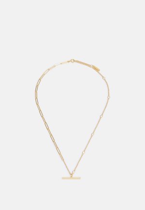 Gouden ketting met twee schakels, één met verlengde schakels en de andere met kleine heldere edelstenen, met een horizontale staafhanger.