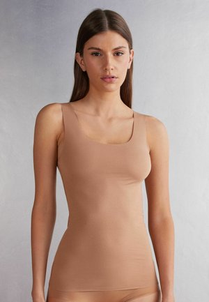 Intimissimi AUS SUPIMA NAHTLOSER RUNDAUSSCHNITT - Camiseta interior - natürlich i medium beige