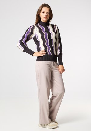Jumper - dark brown