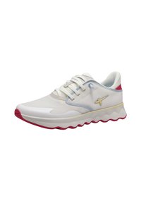 Scarpa sportiva bianca realizzata in mesh, con colletto imbottito, dettagli blu e suola ondulata rosa. Design con lacci e dettaglio logo dorato.