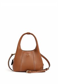 Borsa a mano in pelle marrone con manico superiore curvo, tracolla staccabile e dettagli in cucitura bianca su sfondo bianco.