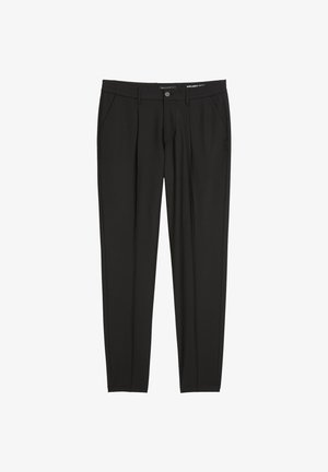 Schwarze maßgeschneiderte Hose aus glattem Stoff mit Gürtelschlaufen, Seiten- und frontalen Reißverschluss-Taschen. Slim-Fit-Design.