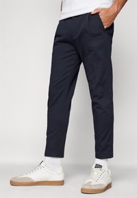 DRYKORN Chino kalhoty - dark-blue denim