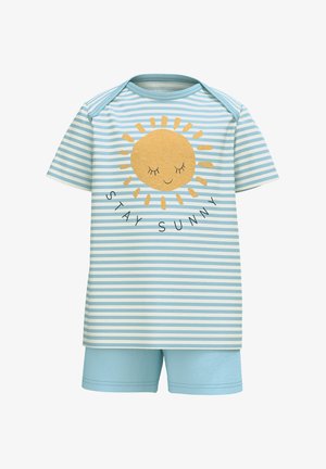 Gestreiftes hellblaues Pyjama-Set mit kurzen Ärmeln und Shorts. Mit einem goldenen Sonnenmotiv und dem Text "STAY SUNNY" in Schwarz. Aus weichem Baumwollmaterial.