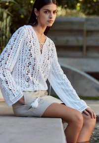 Next LACE-UP DETAIL REGULAR FIT - Bluse - white
