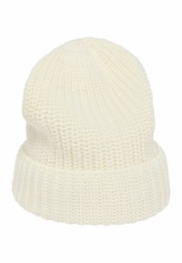 Berretto lavorato a maglia crema con una texture a costine e una vestibilità aderente. La parte superiore è leggermente conica e presenta un bordo piegato alla base.