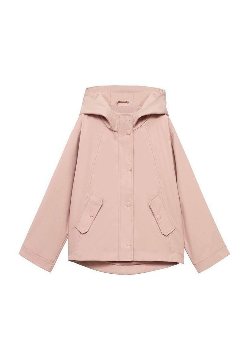 Jachetă impermeabilă roz deschis, cu glugă, închidere cu nasturi, două buzunare frontale și croială lejeră. Fabricată dintr-un material neted și fin.