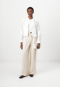 Marc Cain Bomberjacke - white
