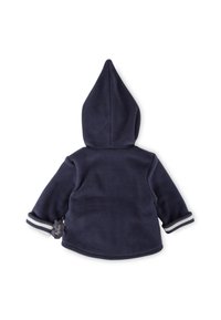 Marineblaue Fleecejacke mit spitzem Kapuzen, weißen und grauen gestreiften Bündchen und einer glatten Textur. Verfügt über ein Etikett am Saum.
