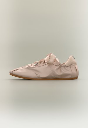Steve Madden, ARTISTE - Αθλητικά παπούτσια - pink