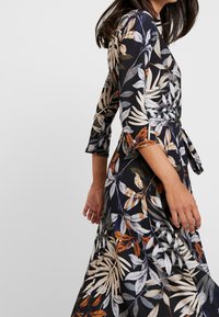 Wallis Vestido informal - black