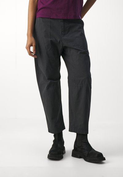 rag & bone LEYTON WORKWEAR PANT - Kelnės - black