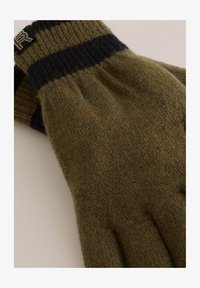 No seleccionado, green