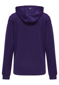 Paarse hoodie met een grote buidelzak aan de voorkant, lange mouwen en een trekkoordcapuchon. Kenmerkt zich door een slank ontwerp en een zachte, gladde textuur.
