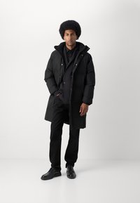 Lindbergh COAT - Ziemas mētelis - black