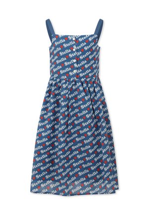 Niebieska sukienka z kwadratowym dekoltem i cienkimi ramiączkami, z powtarzającym się wzorem "Stella" oraz czerwonymi sercami. Krój z rozkloszowaną spódnicą.