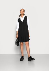 YAS YASALMA SPENCER DRESS - Vestido de cocktail / Vestido de festa - black