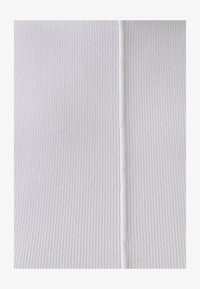 Vald, white