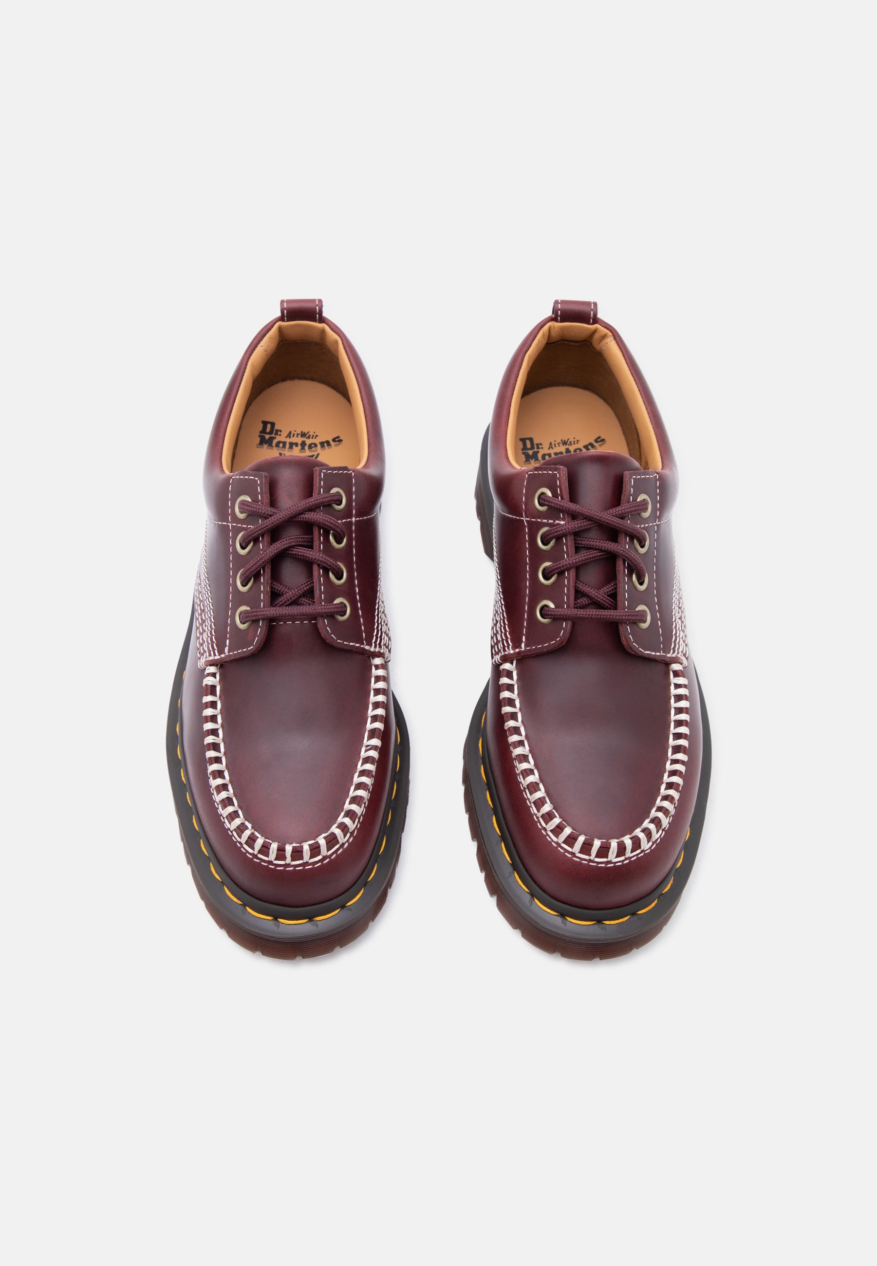 Dr. Martens LOWELL UNISEX - Veterschoenen - cherry red orleans