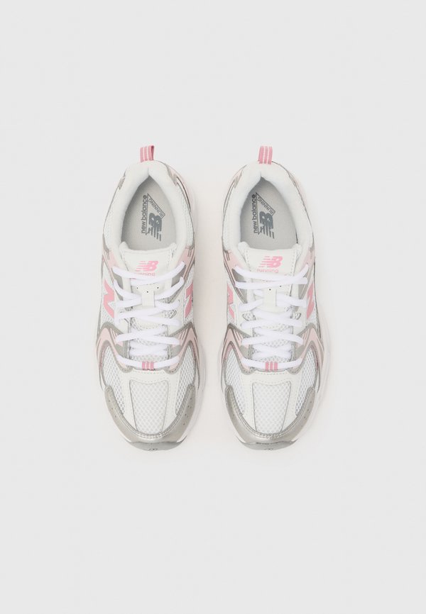 GR530 UNISEX - Trainers - reflection4