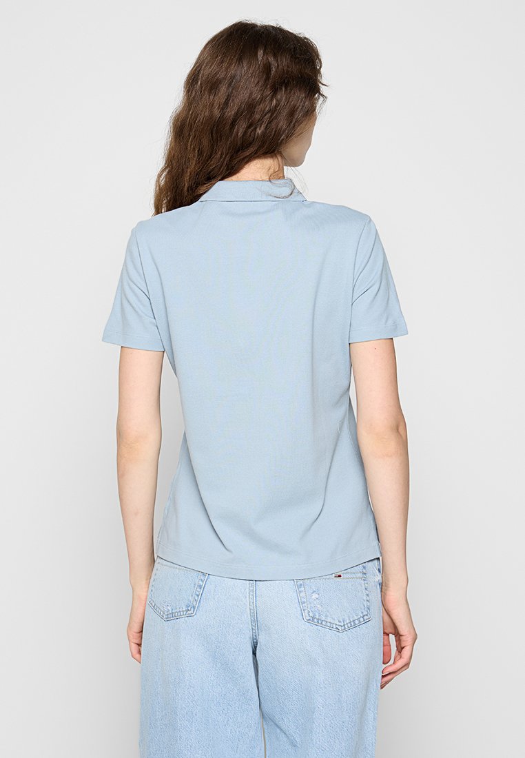 SLIM FIT