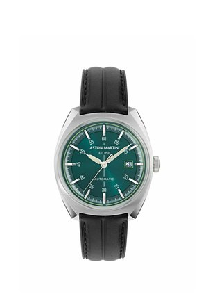 Aston Martin automatische polshorloge met groene wijzerplaat, zilveren markeringen, datumaanduiding op 3 uur en zwarte leren band.