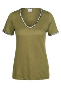 Olijfgroen T-shirt met korte mouwen en een V-hals, voorzien van een zwart-wit gestructureerde rand langs de halslijn en de mouwen. Zacht materiaal.