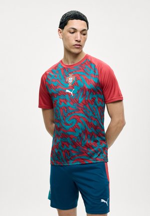 Puma PORTUGAL FPF WARM UP  - Sports T-shirts - club red/green lagoon