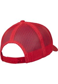 Cappello a rete rosso con una fascetta e una visiera in plastica rossa solida. Presenta un design strutturato e pannelli di ventilazione sul retro per la traspirabilità.