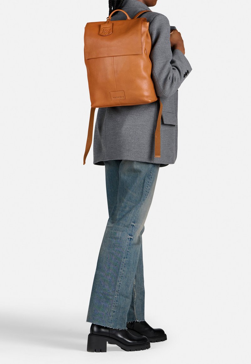 Burkely SKYLAR - Mochila - cognac