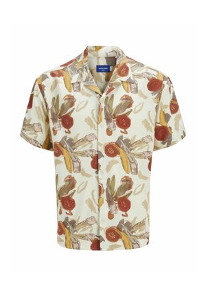 Košulja kratkih rukava s krem podlogom i šarenim uzorkom voća i povrća u crvenoj, zelenoj i žutoj boji na laganom materijalu.
