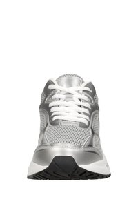 SUB55 Sneaker low - zilver