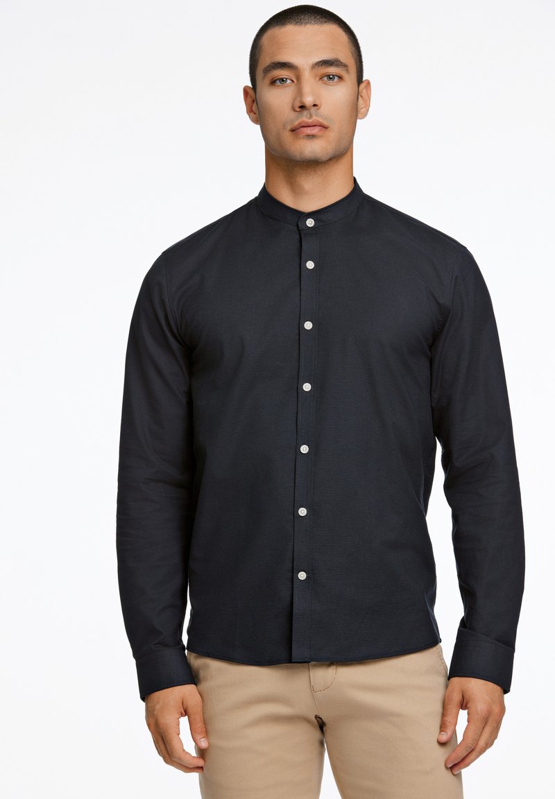 Lindbergh - OXFORD MANDERIN SUPERFLEX  - Camisa - black, Ampliar