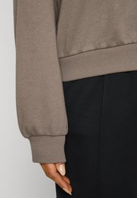 GAP JAPAN - Sweatshirt - brown