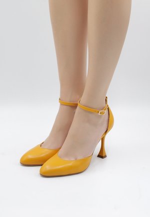 FAINA CASPIO - High heels - orange