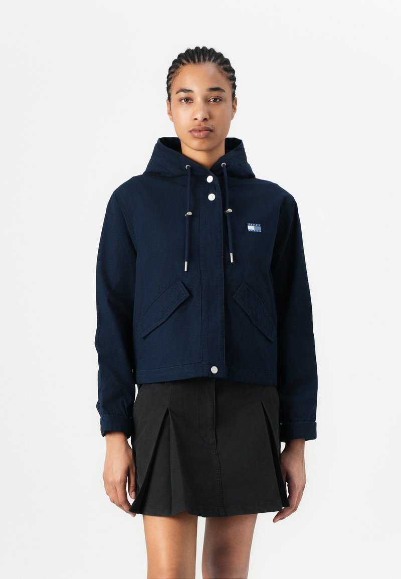 Tommy Jeans TJW BADGE HOODED JACKET - Chaqueta de entretiempo - dark night navy