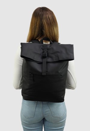 Harpa, Tagesrucksack - eclipse black