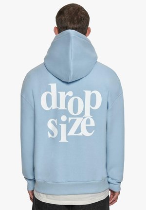 Dropsize HEAVY LETTERS - Kapucni - baby blue cream