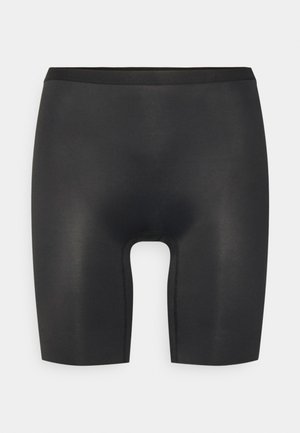 Mustat pyöräilyshortsit, jotka on valmistettu joustavasta kankaasta, jolla on sileä pinta. Ominaisuuksiin kuuluu istuva muotoilu ja vahvistettu vyötärö.