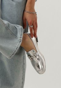 Notre-V Instappers - zilver