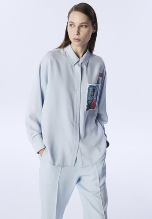 SLOGAN PRINTED PATCHED - Camicia - blue