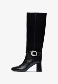 Ausgewählt, black