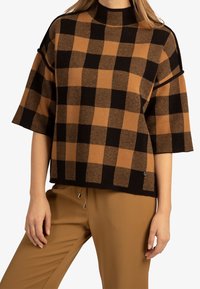 Apart Strickpullover - black